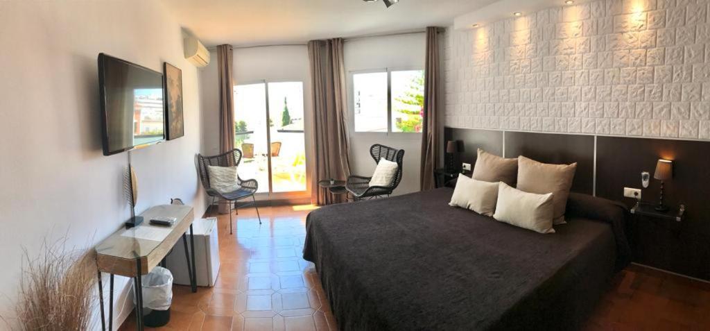 Hostal Casa Mercedes Nerja Eksteriør bilde